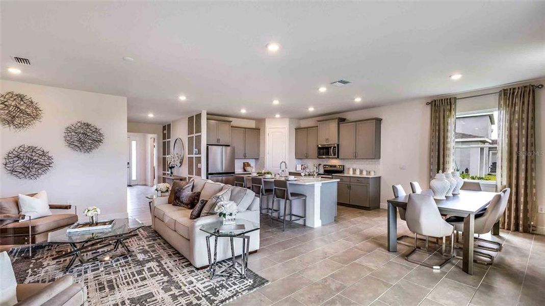 Furnished interior view inside a new home in Star Farms at Lakewood Ranch, Lakewood Ranch (Image 10).