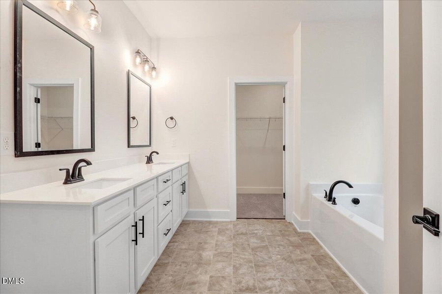 24-105 Oxford Ct-24 24-105 Oxford Ct-24