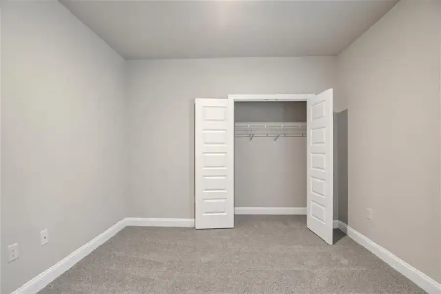 Spacious, unfurnished interior of a new home in Tuscany Hills, Douglasville (Image 36).