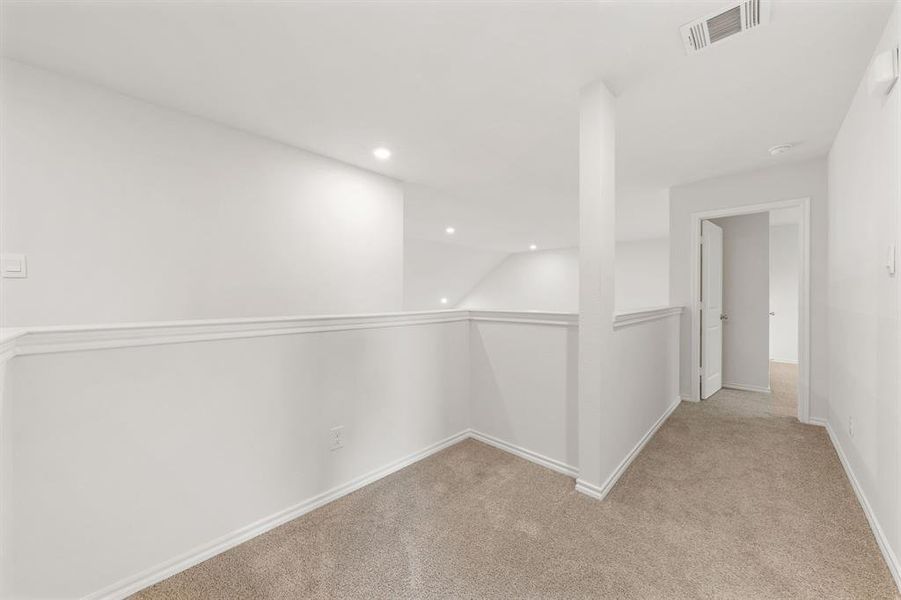 Spacious, unfurnished interior of a new home in Stonehaven, Caddo Mills (Image 16).