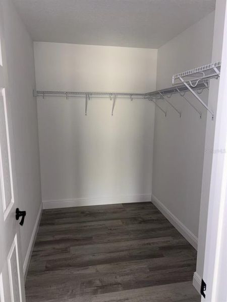 Spacious, unfurnished interior of a new home in , Dunnellon (Image 34).