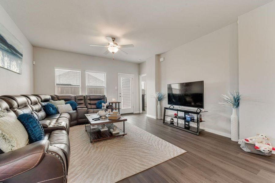 Furnished interior view inside a new home in , Lavon (Image 15).