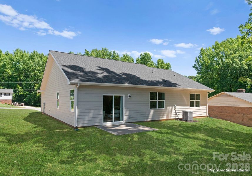 Exterior details and patio area of a home in , Charlotte (Image 4).