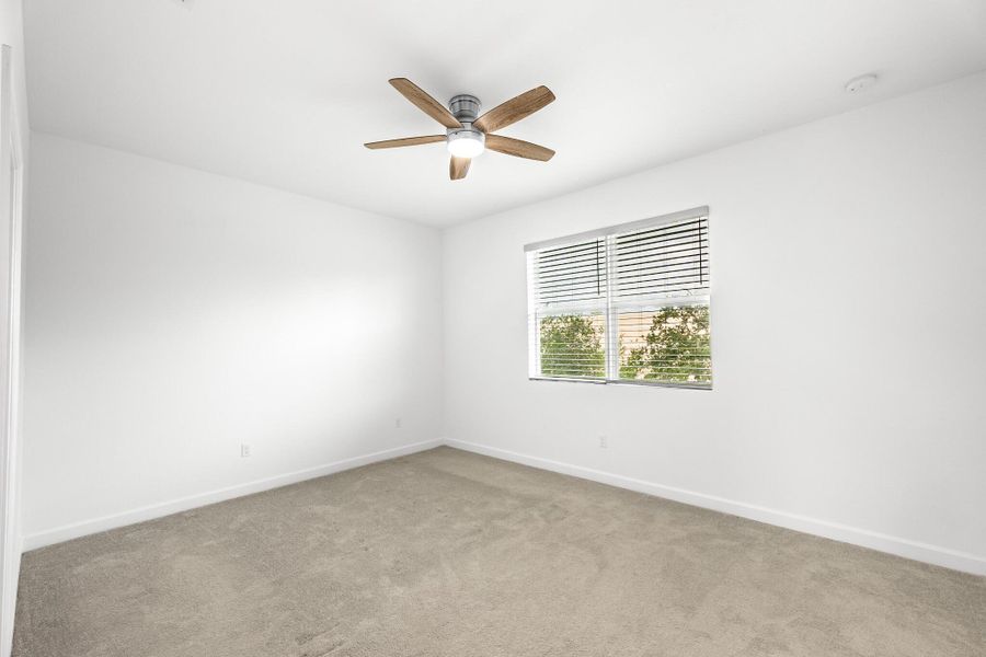 Spacious, unfurnished interior of a new home in , Port St. Lucie (Image 13).