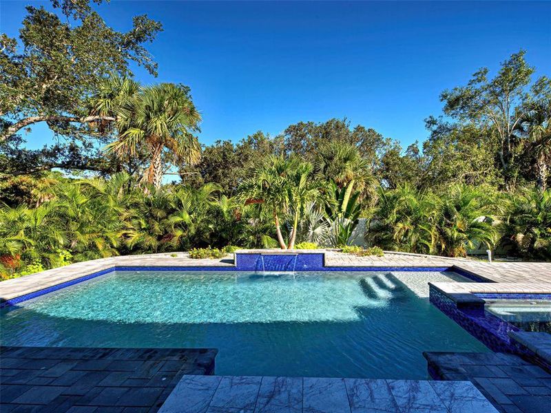 Community amenities in , North Port (Image 40).