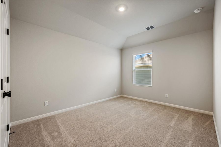 Spacious, unfurnished interior of a new home in Cannon Ranch, Dripping Springs (Image 17).