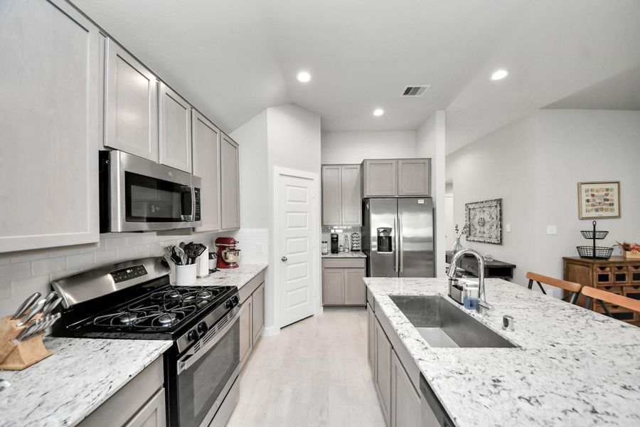 Furnished interior view inside a new home in Briarwood Crossing, Rosenberg (Image 12).