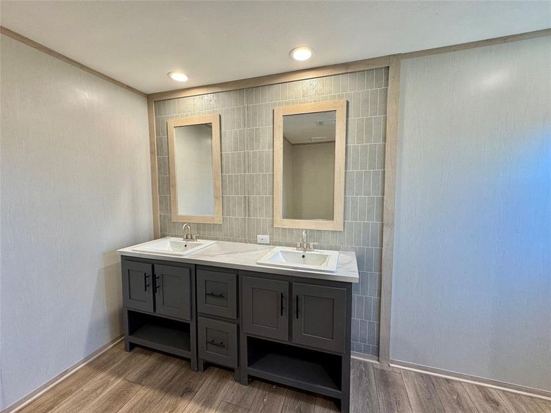 Furnished interior view inside a new home in , Nocona (Image 6).