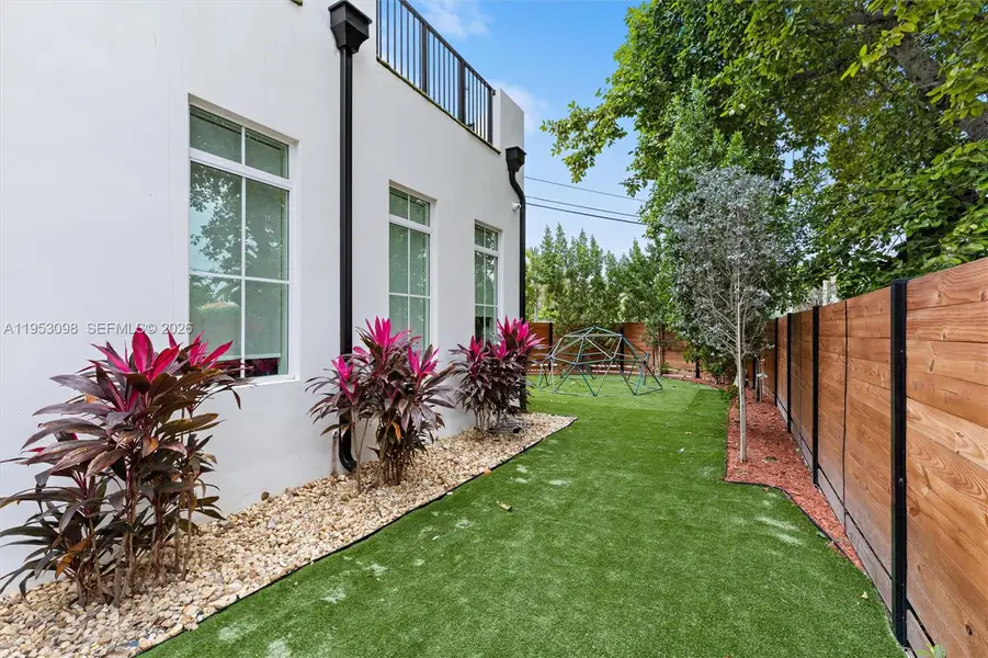 Exterior details and patio area of a home in , Miami (Image 3).