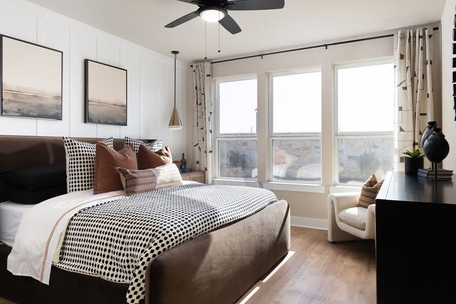 Representative furnished interior of a home built from the Skyview by Tri Pointe Homes in Terrace Collection at Heritage, Dripping Springs (Image 29).