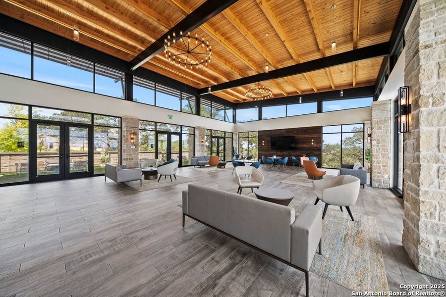 Image 41 of a home in La Cima 60'.