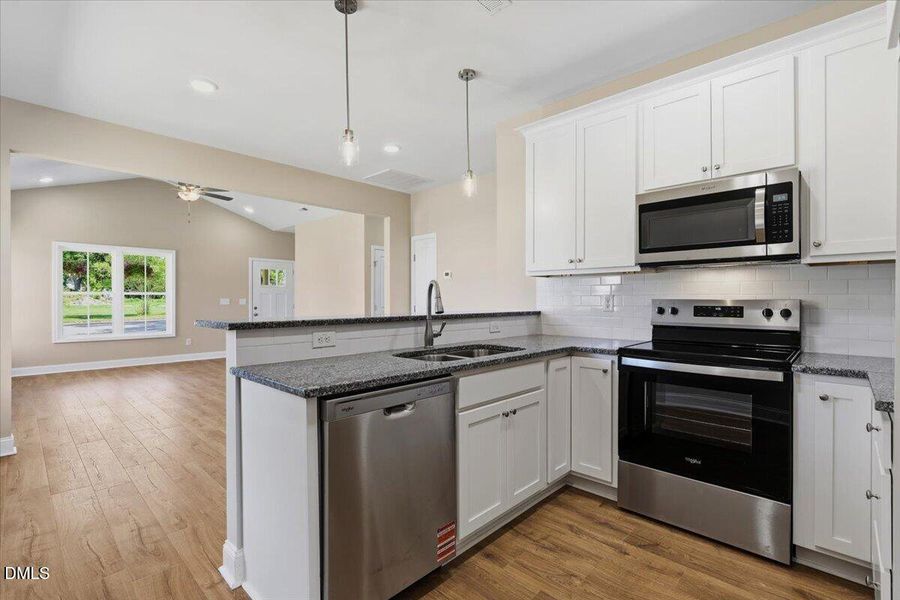 35-311 N Wilson Ave-35