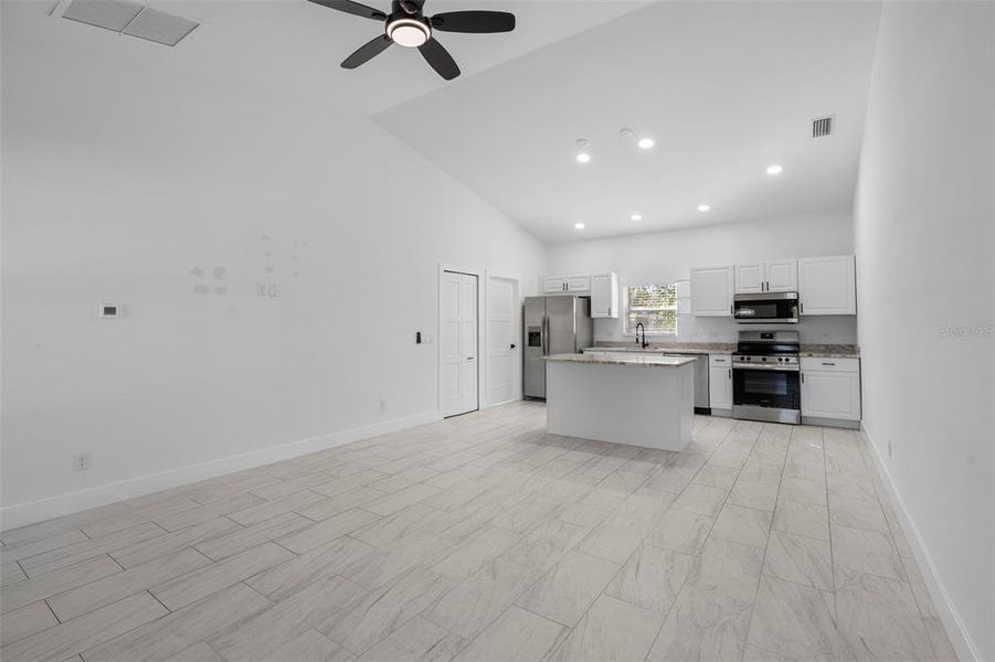 Image 15 of a home in .