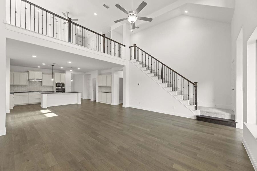 Spacious, unfurnished interior of a new home in Meadow Run, Melissa (Image 22).