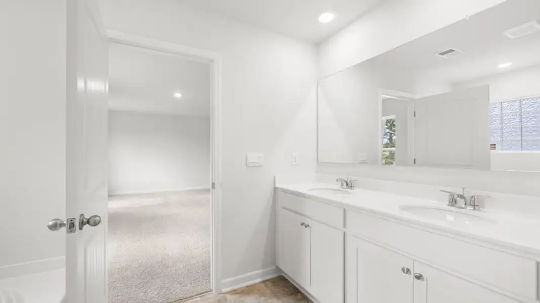 Furnished interior view inside a new home in Thompson Ridge, Dallas (Image 8).