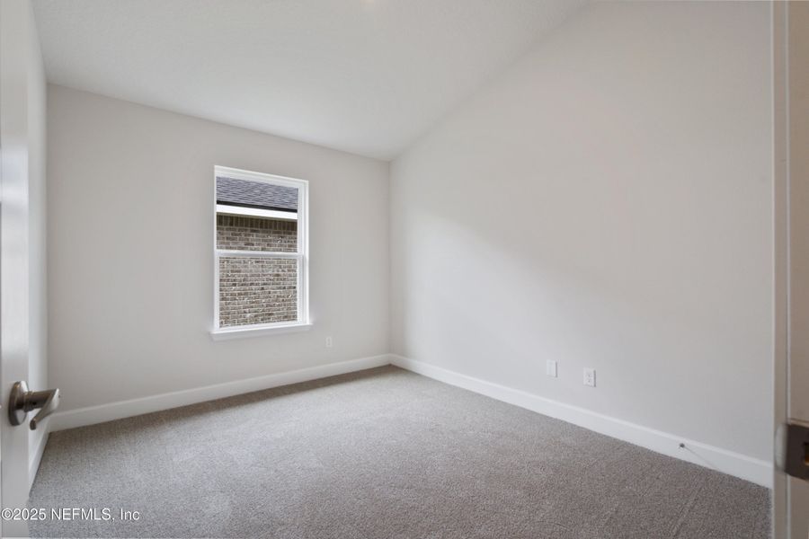 Spacious, unfurnished interior of a new home in Shadow Crest at Rolling Hills, Green Cove Springs (Image 19).