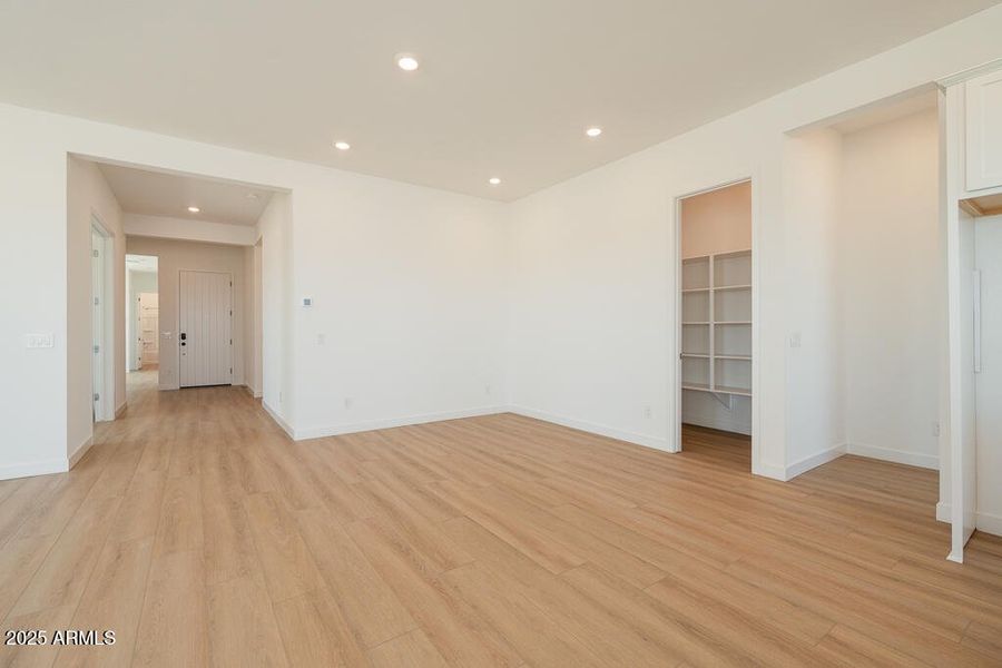 Tri Pointe Homes - Soleo 324 - Dining an Tri Pointe Homes - Soleo 324 - Dining an