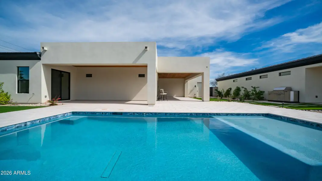 31388 Daylight Exterior Photos-17 31388 Daylight Exterior Photos-17