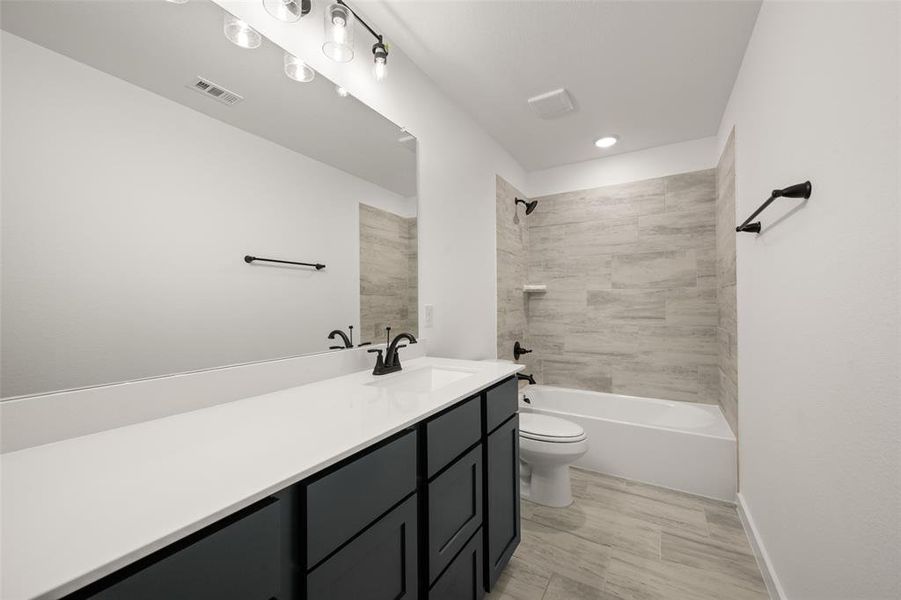 412 Wabash-  Bathroom-2