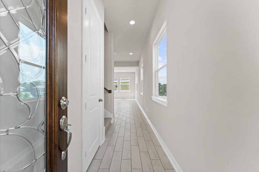 Spacious, unfurnished interior of a new home in , Seabrook (Image 20). Spacious, unfurnished interior of a new home in , Seabrook (Image 20).