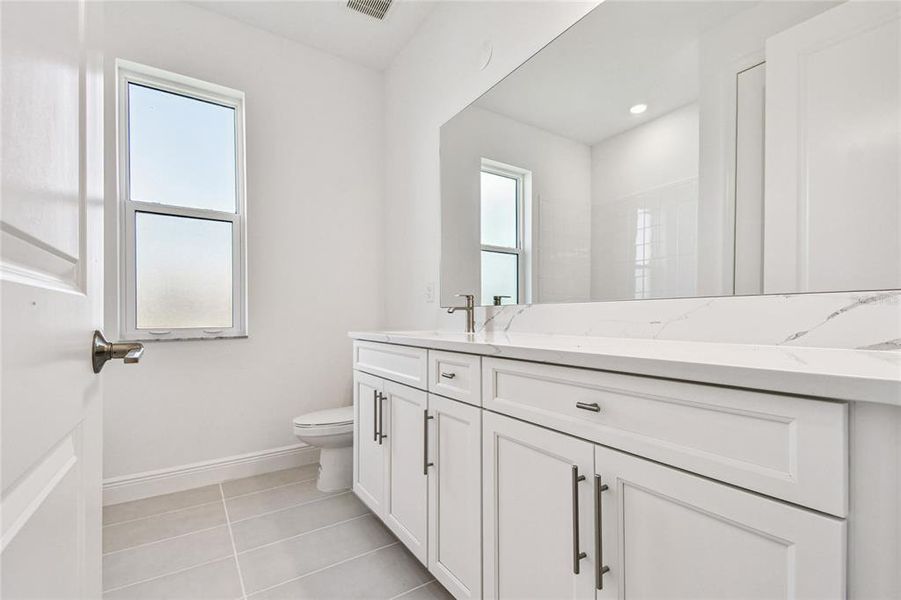 Furnished interior view inside a new home in Sweetwater at Lakewood Ranch, Lakewood Ranch (Image 8). Furnished interior view inside a new home in Sweetwater at Lakewood Ranch, Lakewood Ranch (Image 8).