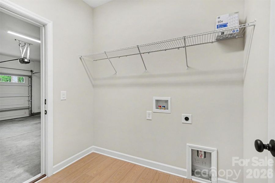 Spacious, unfurnished interior of a new home in , Monroe (Image 25).