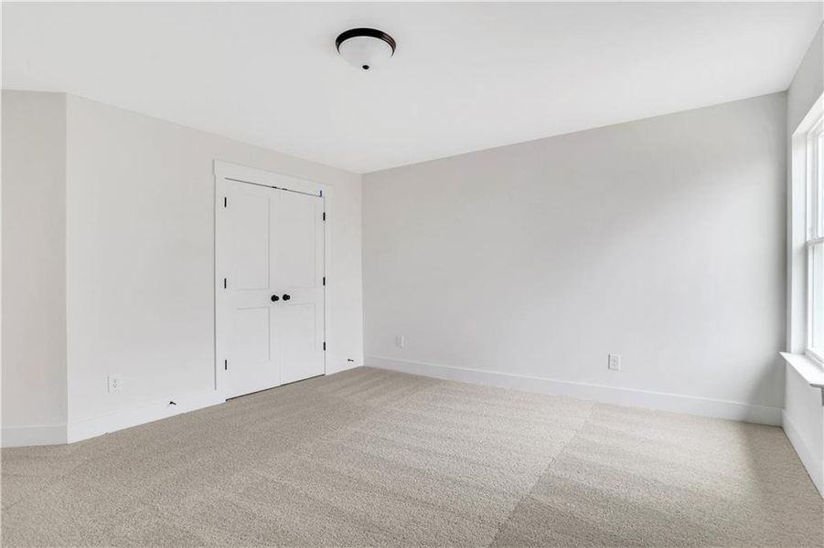 Spacious, unfurnished interior of a new home in , Loganville (Image 15).