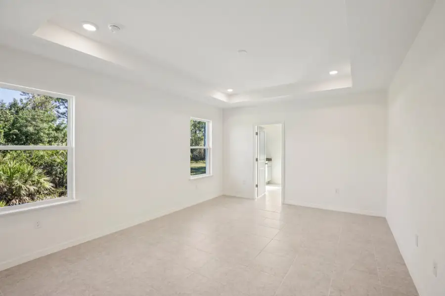 Representative unfurnished interior of a home built from the Huntington by Maronda Homes in Palm Coast, Palm Coast (Image 36).