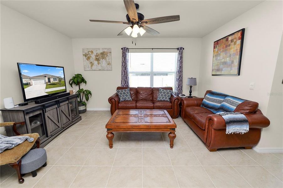 Furnished interior view inside a new home in , Bartow (Image 9).