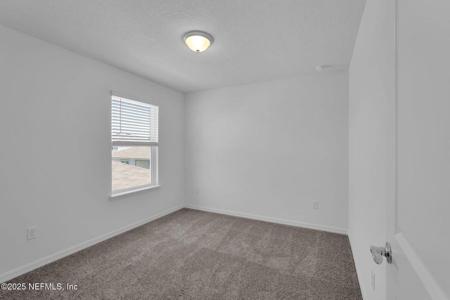 Spacious, unfurnished interior of a new home in Wells Landing, Jacksonville (Image 16).