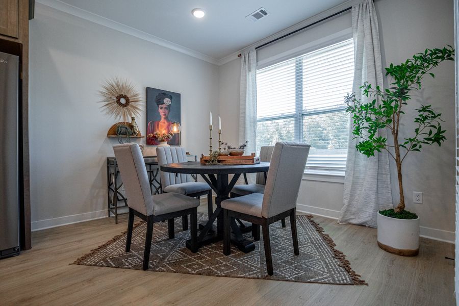 Representative furnished interior of a home built from the Willow by Grant & Co in Manor at Hall Creek, Arlington (Image 112).