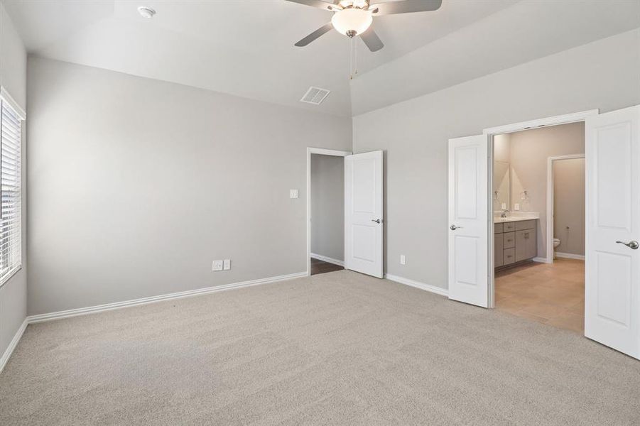 Photo is not of the actual home, but is an inspirational photo of builder’s model home and may depict options, furnishings, and/or decorator features that are not included.