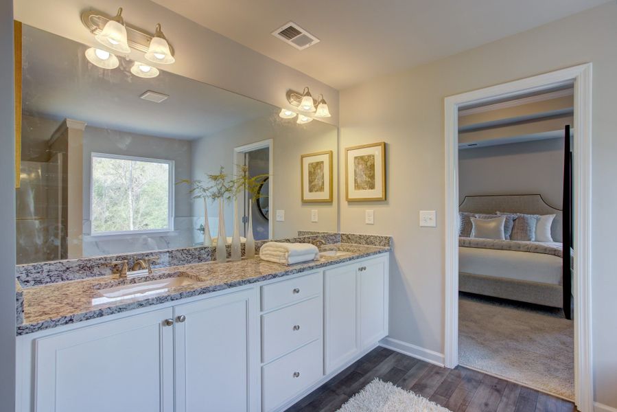 Dual Vanity in Primary Bath