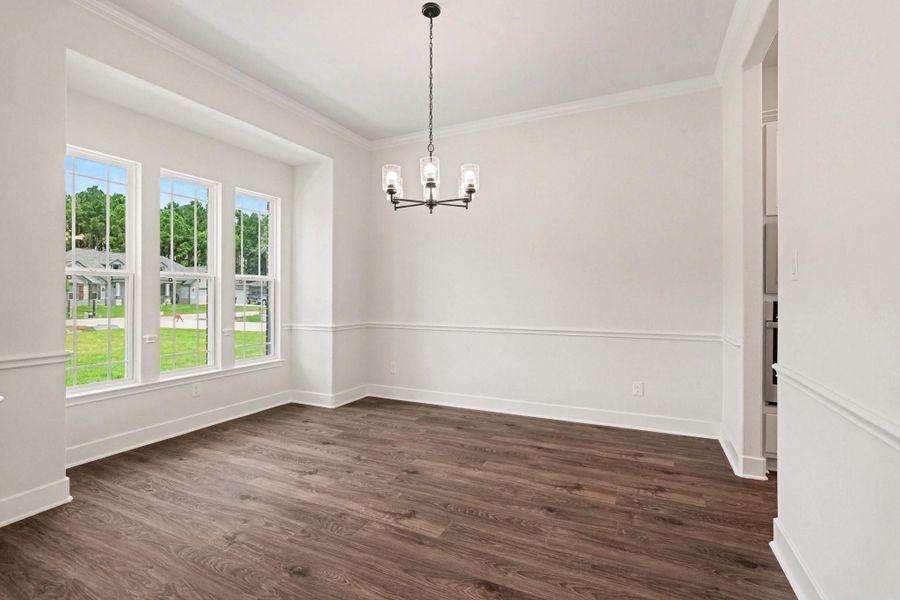 Spacious, unfurnished interior of a new home in Encino Estates, Dayton (Image 31).