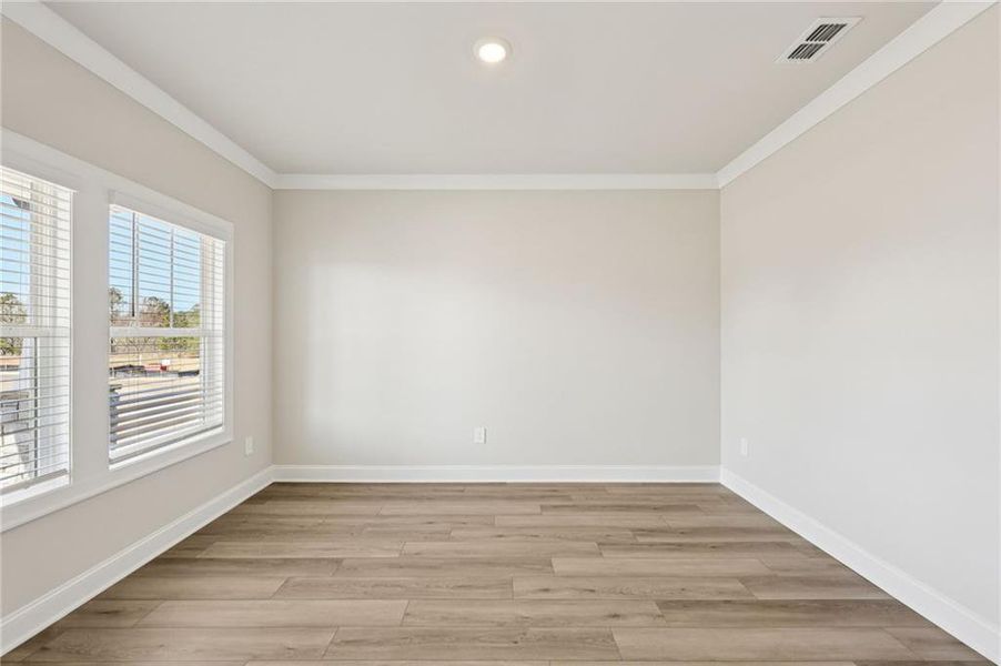 Spacious, unfurnished interior of a new home in River Pointe, Monroe (Image 27).