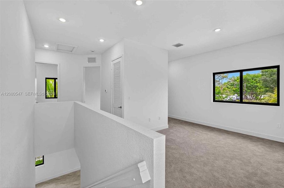 Spacious, unfurnished interior of a new home in , Homestead (Image 22).