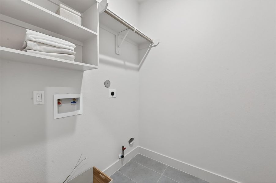 Spacious, unfurnished interior of a new home in , Houston (Image 20).