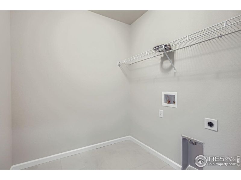 Spacious, unfurnished interior of a new home in Northfield, Fort Collins (Image 20). Spacious, unfurnished interior of a new home in Northfield, Fort Collins (Image 20).