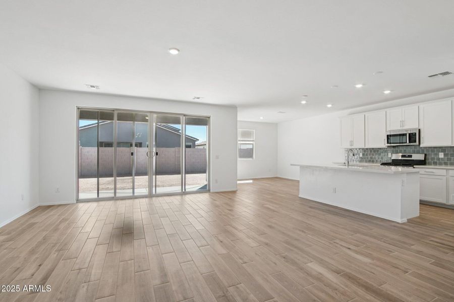 10-web-or-mls-W Mellen Ln-S3009-010 10-web-or-mls-W Mellen Ln-S3009-010