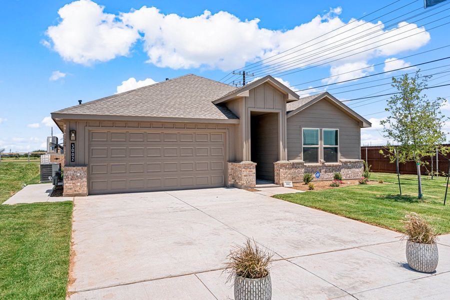 Representative exterior photo of a completed home built from the GLENDALE by D.R. Horton in Faculty Row, Abilene, TX (Image 2).