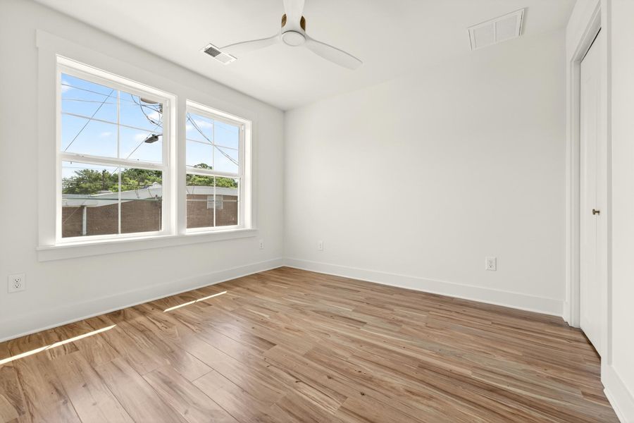 Spacious, unfurnished interior of a new home in , North Charleston (Image 21).