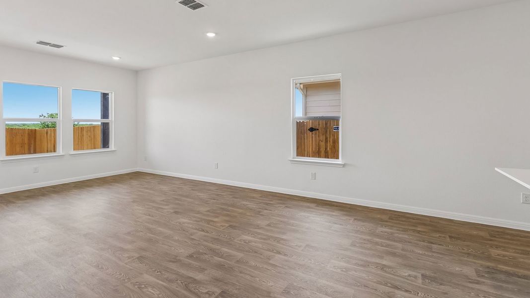Spacious, unfurnished interior of a new home in Southgrove, Kyle (Image 19).