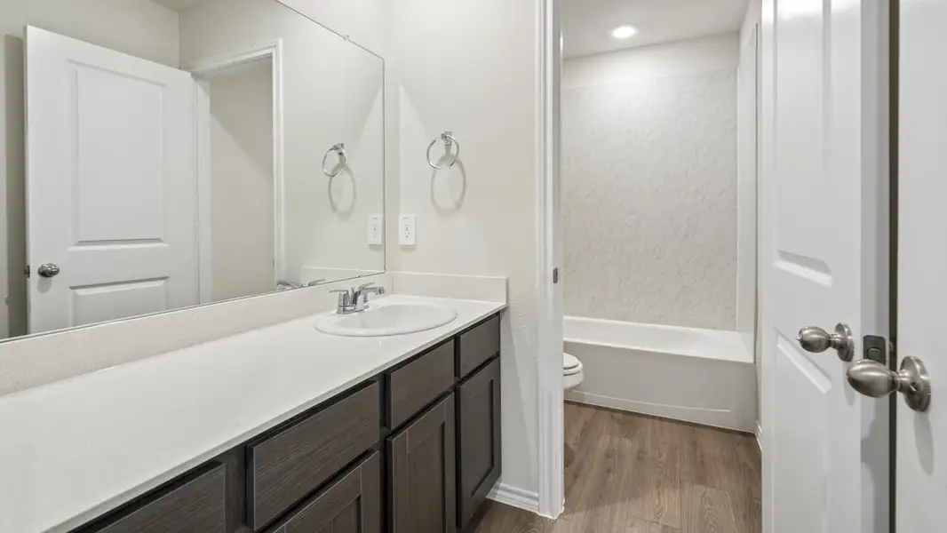 Furnished interior view inside a new home in Cottonwood, Dorchester (Image 4).