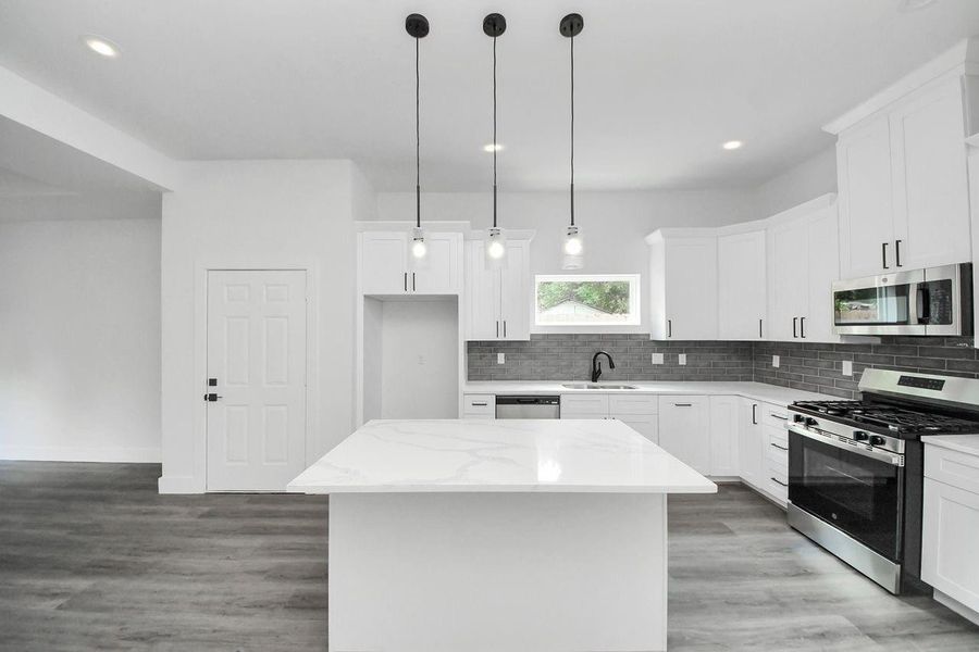 Furnished interior view inside a new home in , Houston (Image 9).