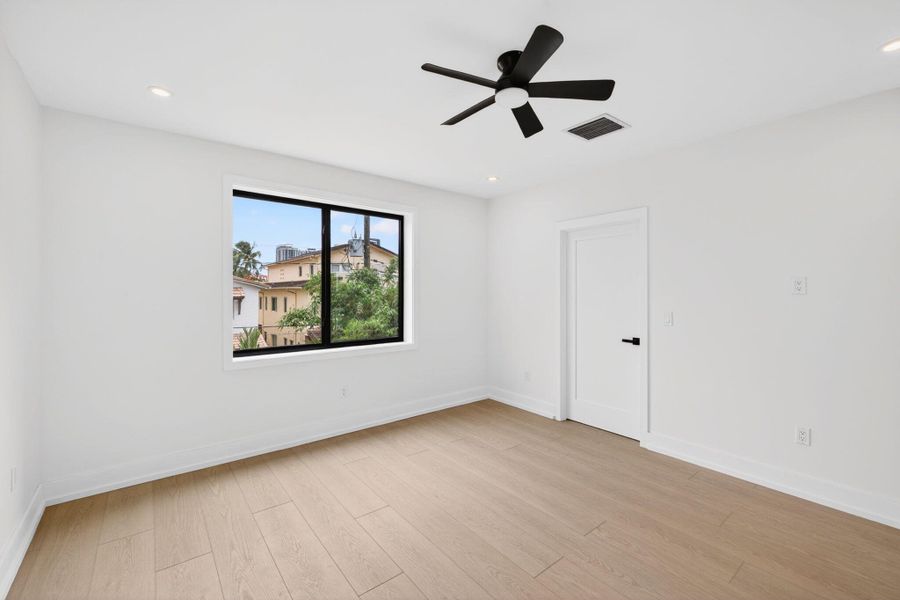 26-web-or-mls-699A8700