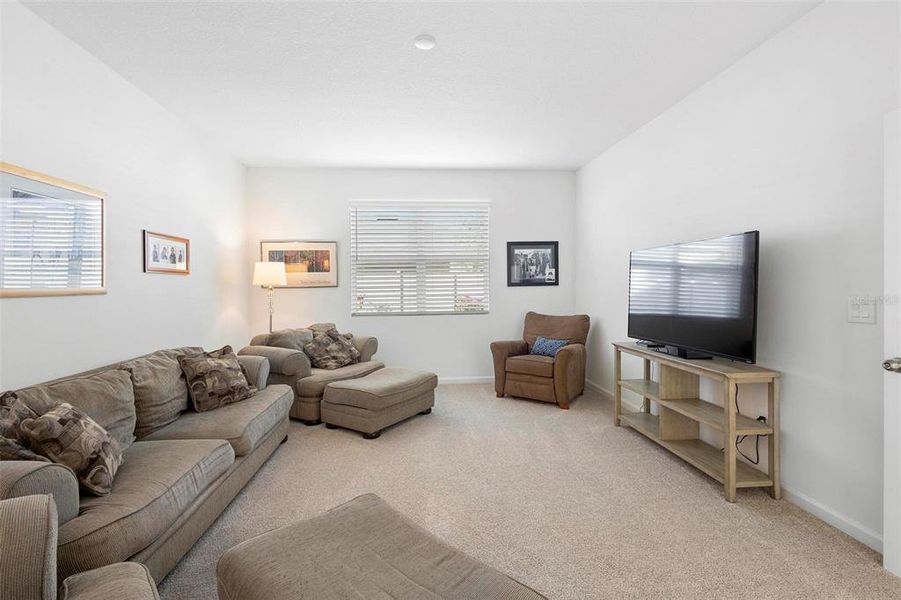 Study/Den/Office off main living & kitchen area