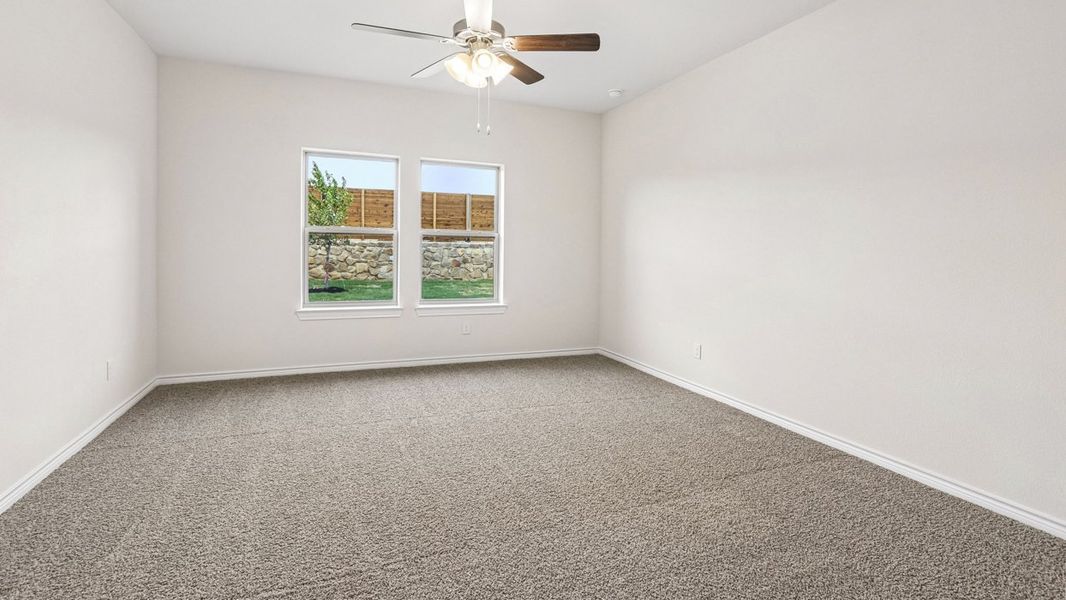Spacious, unfurnished interior of a new home in Silverado, Aubrey (Image 7).