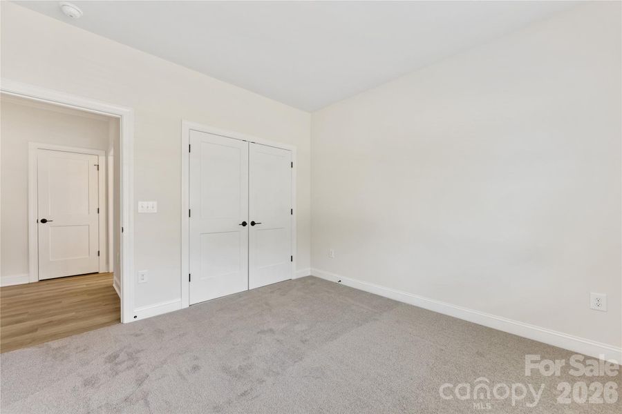 Spacious, unfurnished interior of a new home in , Waxhaw (Image 23). Spacious, unfurnished interior of a new home in , Waxhaw (Image 23).