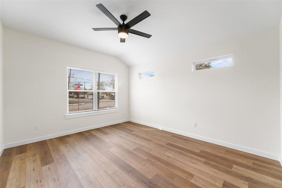 Spacious, unfurnished interior of a new home in , Dallas (Image 37).