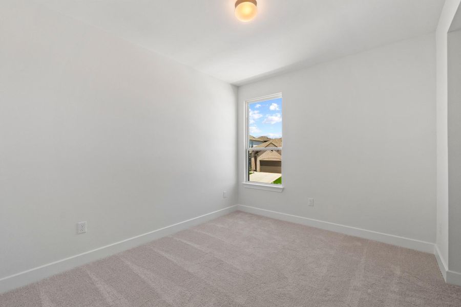 Spacious, unfurnished interior of a new home in Nolina, Georgetown (Image 26).